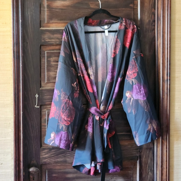 CACIQUE Intimates Silky Robe with Kimono Sleaves in Cumberland Rose - Size 18/20 - Picture 6 of 8